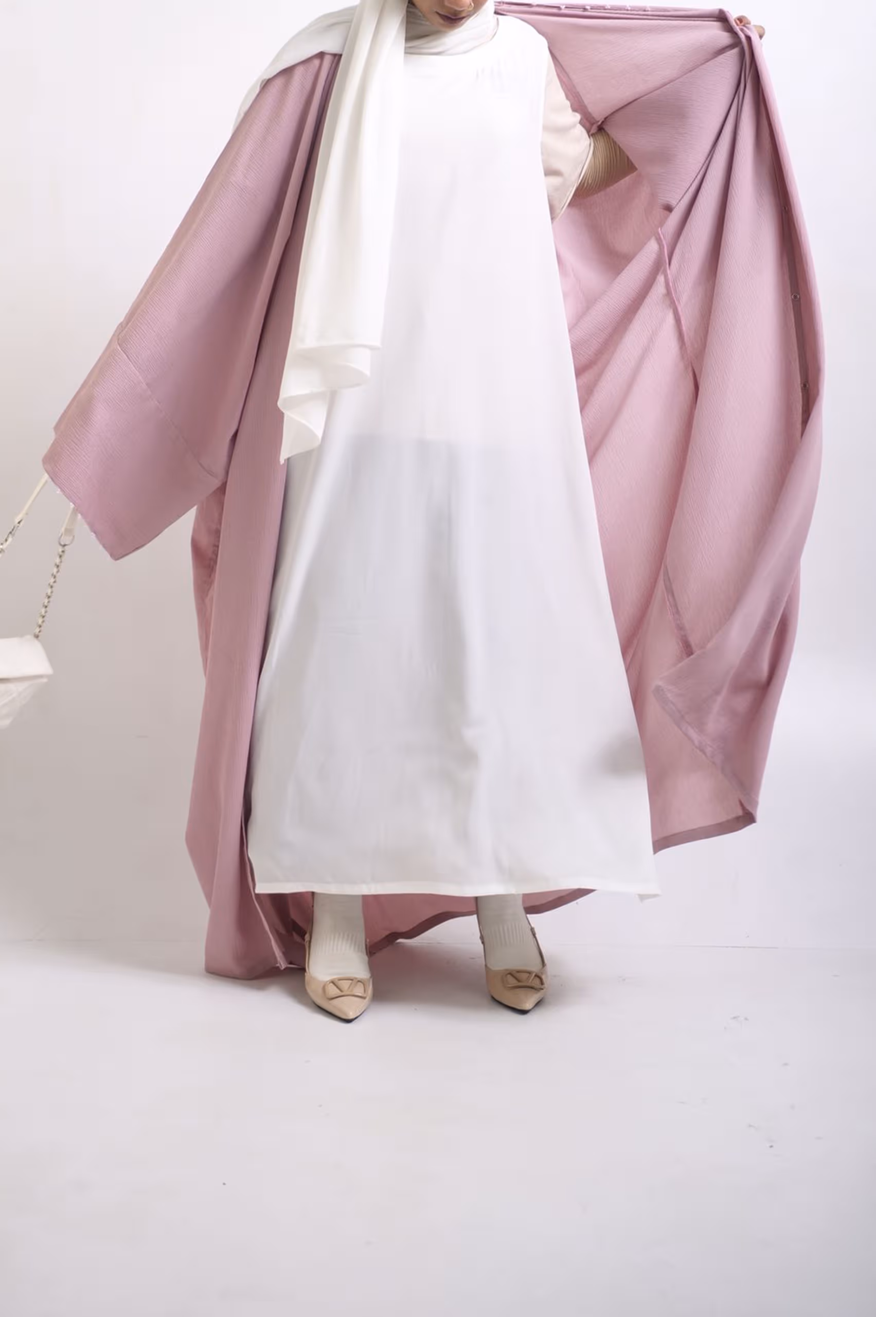 Ela Nur modest wear studio portrait